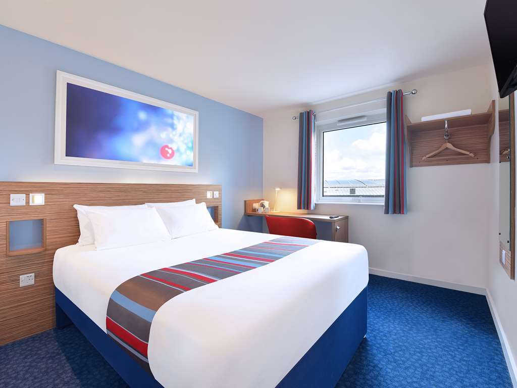 Travelodge Aberdeen Central Justice Mill Room photo