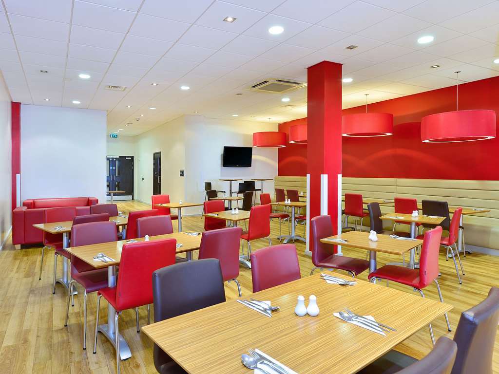 Travelodge Aberdeen Central Justice Mill Restaurant photo